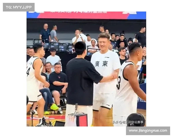广东险胜澳门黑熊七人得分上双贺希宁暴走周鹏回暖张昊表现亮眼 广东险胜澳门黑熊七人得分上双贺希宁暴走周鹏回暖张昊表现亮眼